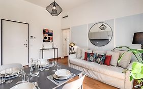 Aweshomeitaly Luxury Apartments